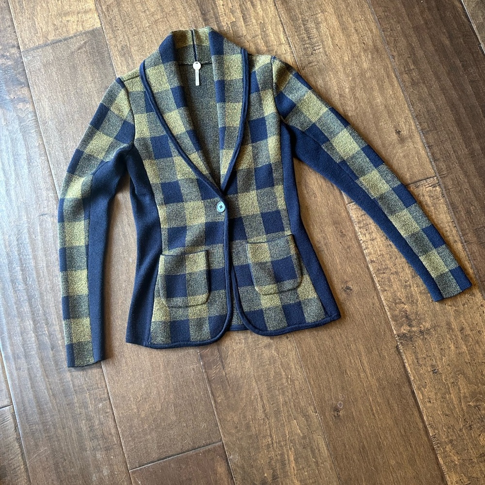 Margaret O'Leary Plaid Knit Blazer in Navy/Gold, Size XS - Picture 2 of 11